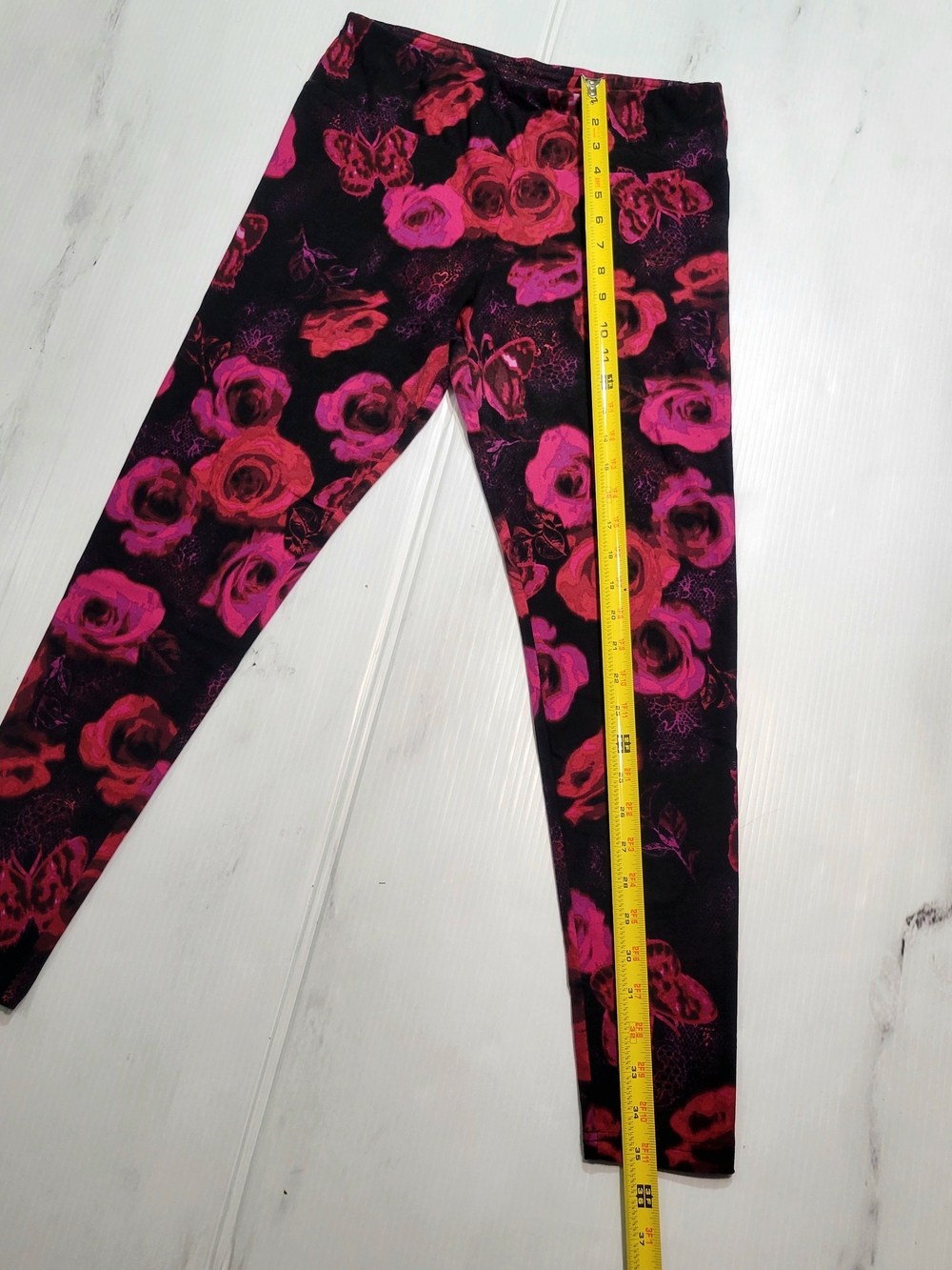 No Boundaries Black Leggings with Pink & Red Floral Print - Picture 4 of 7